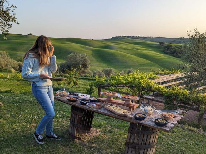 Communal Dinner in an Ancient Tuscan Farmhouse!!!! ☀️ - Important Details to Know
