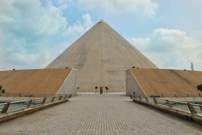 Day Trip to Gandhinagar (Guided Full Day Sightseeing Tour From Ahmedabad) - Accessibility Information
