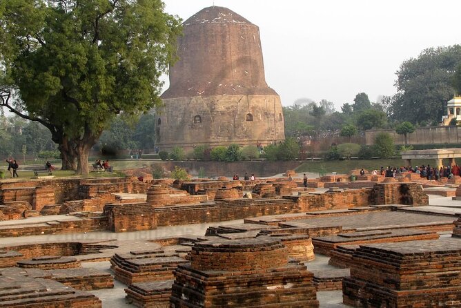 Enchanting Varanasi: A Spiritual and Historical Expedition - Local Cuisine and Markets