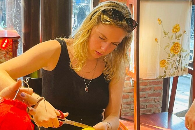 Experience Making Lantern With Locals in Hoi an Old Town - Meeting Point