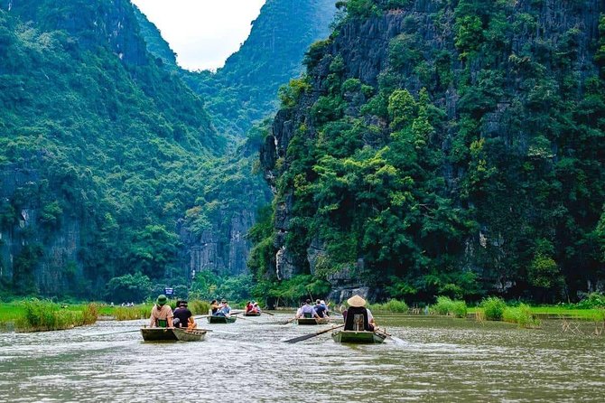 Full Day All-Inclusive HOA LU-TAM COC-MUA CAVE From Hanoi - Modern Round Trip Transfer