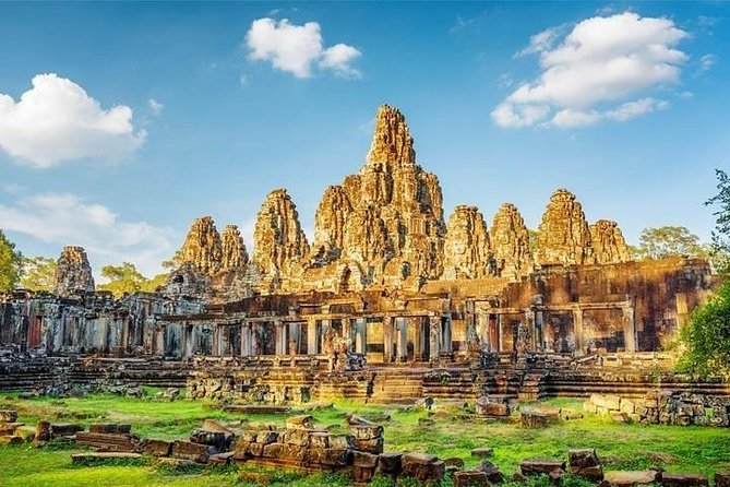 Full-Day Angkor Temple Bike Tour From Siem Reap Inclusive of Lunch - The Sum Up