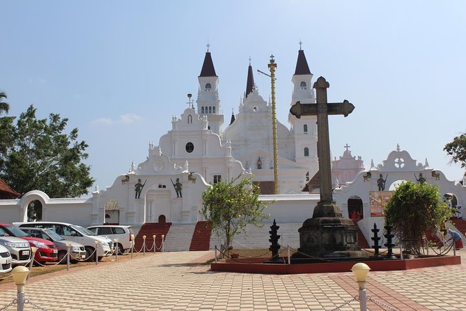 Group Tour of Quaint Kerala Including Lunch With a Family or Local Restaurant - Important Information