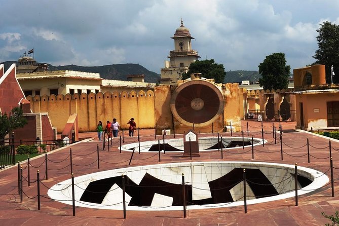 Guided Same Day Jaipur City Tour From New Delhi With Lunch & Tickets - Frequently Asked Questions