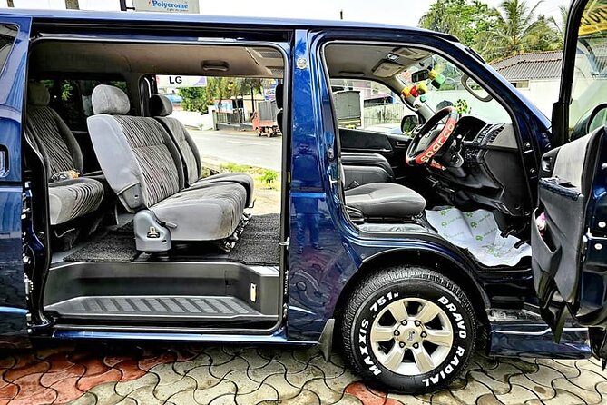 Hambantota to Colombo Airport Departure Transfer - Vehicle Accessibility