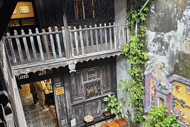 Hoi An Ancient Town Guided Walking Tour - Accessibility Information