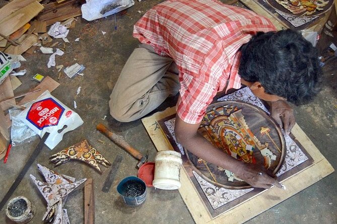 Market+St Philomena Church+Wood Handicraft Demo=Mysore Bazar Walk - The Sum Up