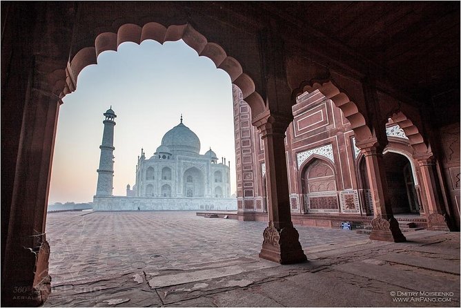 One Day Mathura and Taj Mahal Tour With Lunch From New Delhi - Important Information