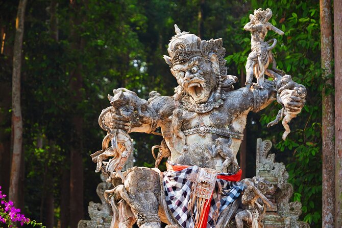 Private Guided Tour to the Monkey Forest and Ulun Banu Beratan Temple, in Bali - The Sum Up