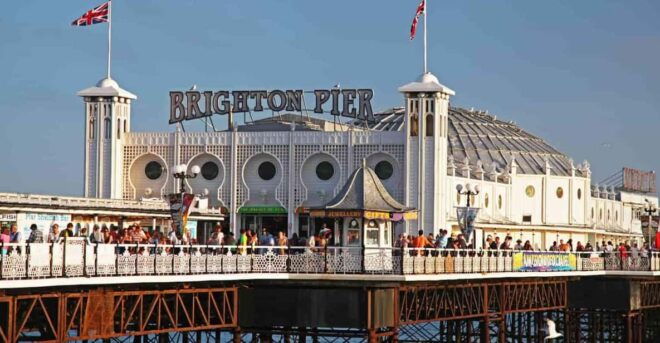 Private Round-trip Transfer: Heathrow Airport ↔ Brighton. - Vehicle Options and Capacity