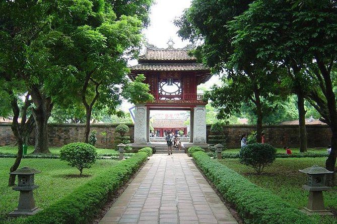 Private Tour: Full Day Hanoi City Tour Including Local Lunch - Traveler Requirements