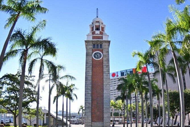 Private Transfer: Hong Kong City to Hong Kong Airport HKG in Luxury Van - Booking