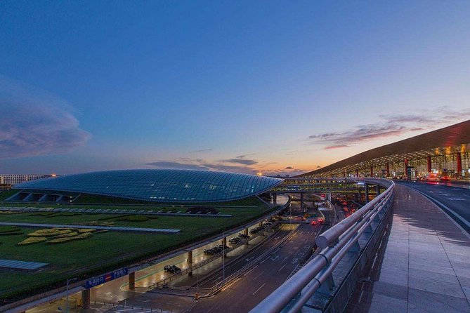 Private Transfer Service From Beijings Hotel To Beijing Airport - Vehicle and Driver