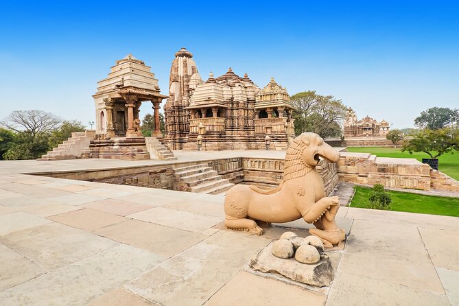 Private Transport Triangle Tour With Orchha, Khajuraho, Varanasi - Tour Operator Details