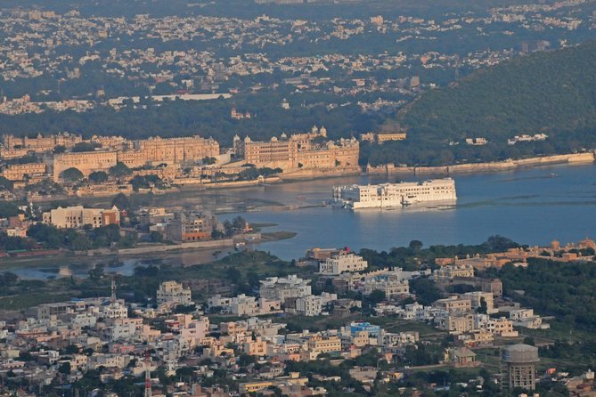 Private Udaipur City Tour Including Monsoon Palace - Dress Code and Accessibility