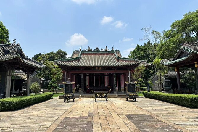Southern Han Mausoleums Museum and Nanhai God Temple Tour - Meeting Point Details
