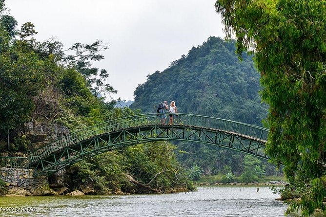 Tour Hoa Lu and Tam Coc With Cycling - Scenic Tam Coc Boat Ride