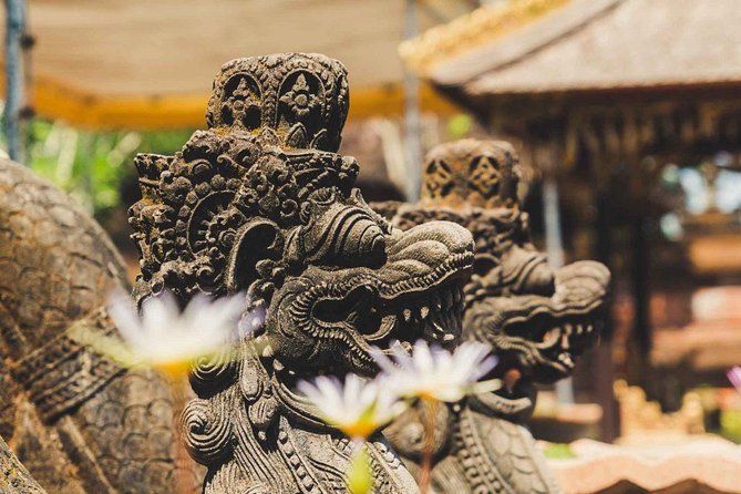 Uluwatu Temple With Kecak Dance Including Barbecue Seafood Set and Lobster - Start Time
