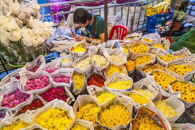 Experience Typical Bangkok at Night Including Streetfood Dinner & Foot Massage - Booking Information