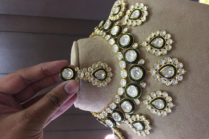 Indian Ethnic and Handmade Jewelry Half-Day Workshop Visit - Operator and Pricing
