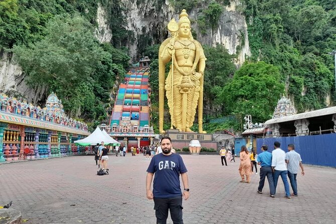 Kuala Lumpur Airport to Genting Highlands City Hotels En-route Batu Caves - Frequently Asked Questions