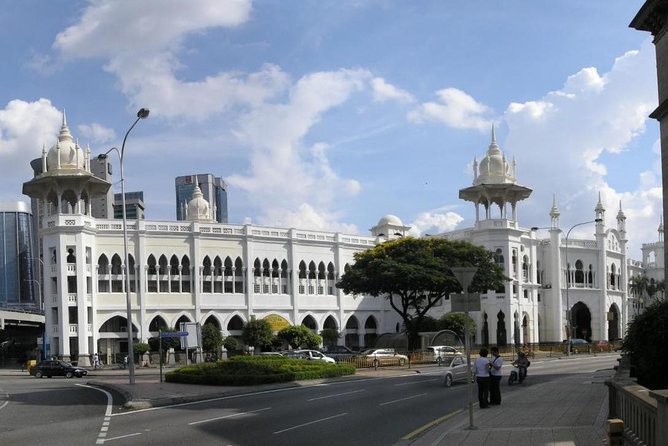 Malaysia Amazing Cultural Street Food and City Tour - Start Time
