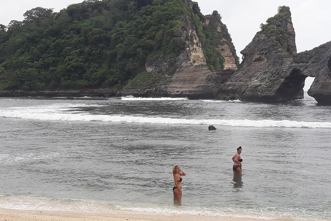 Nusa Penida Tour Package 2 Days 1 Night - The Sum Up