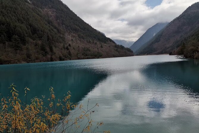 Private 3-Day Tour to Jiuzhaigou From Chengdu by Car - Day 2: Exploring Jiuzhaigou
