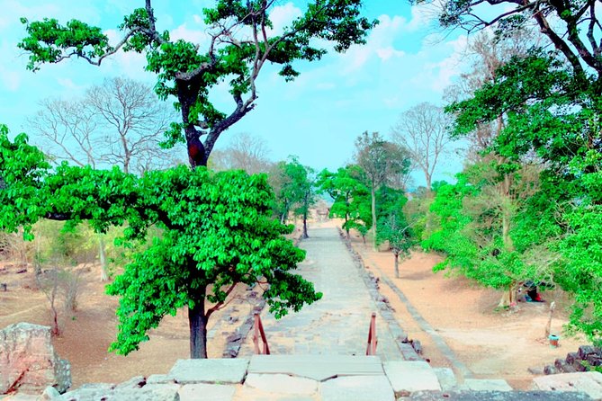 Private Car Charter!! ( 4hr ) Prearup + Preah Dak + Banteay Kdei - Pickup and Drop-off