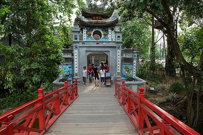Private Tour: Full Day Hanoi City Tour Including Local Lunch - Reservation Process