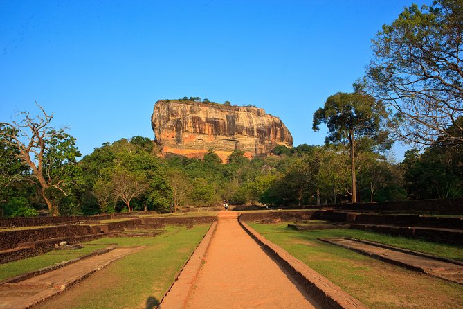 Sigiriya and Minneriya From Colombo (2 Days) - Transportation Details