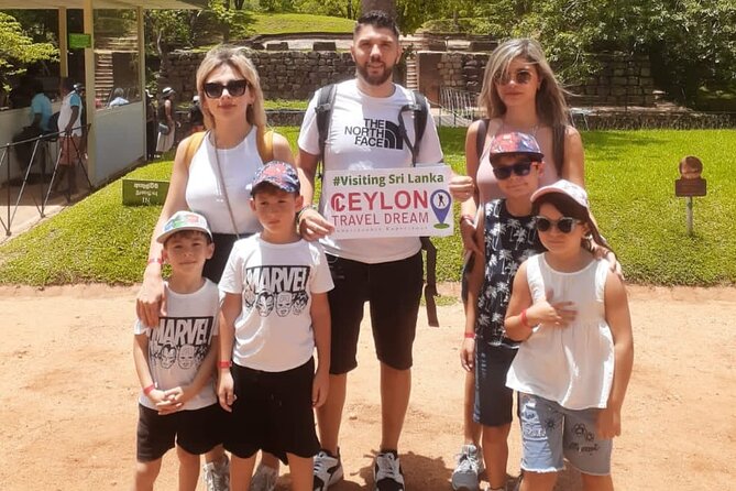 Sigiriya Rock and Dambulla Cave Temple Day Trip From Kalutara - Tips for Visitors
