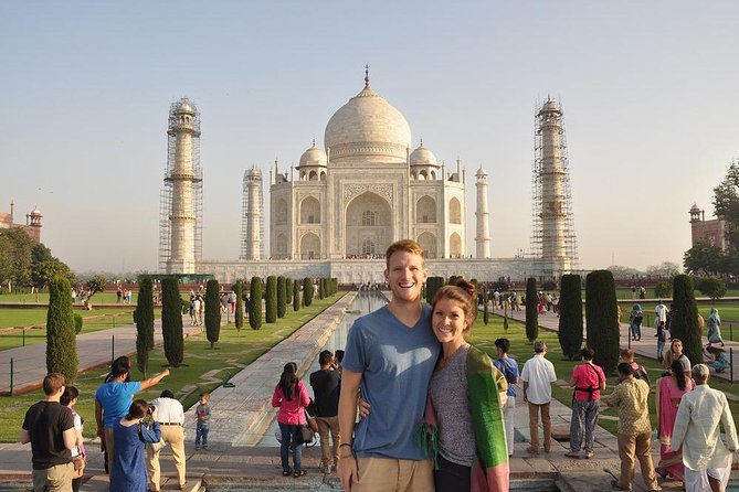 Single Day Taj Mahal and Agra Fort Tour With Fatehpur Sikri - Meal Inclusions