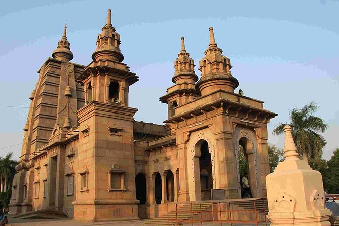 Varanasi Day Trip With Chaukhandi Stupa, Dhamek Stupa and Ganga Aarti Ceremony - Booking Information
