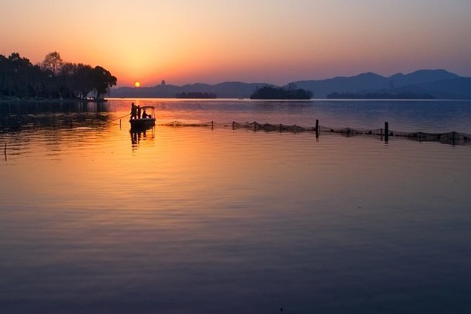 West Lake Private Tour With Boat Ride and Enduring Memories Night Show VIP Seat - The Sum Up