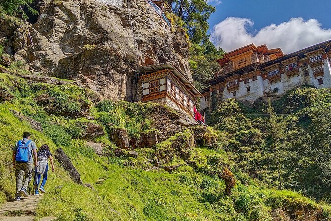 6 Days Bhutan Private Tour to Gangtey - Booking Details
