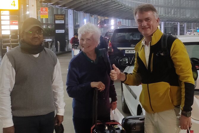Airport Pick up With Assistance - The Sum Up