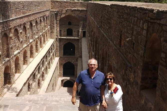 Delhi Tour: Explore Hidden Gems of Delhi - Art and Handicrafts Exploration