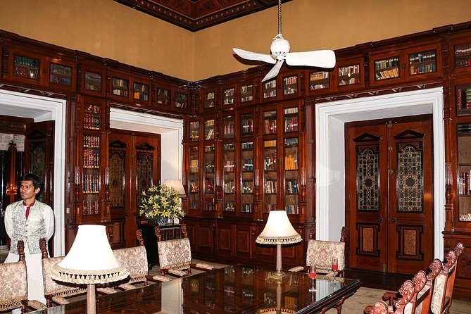 Guided Tour Of Falaknuma Palace, Hyderabad With Sparkling Wine - Frequently Asked Questions