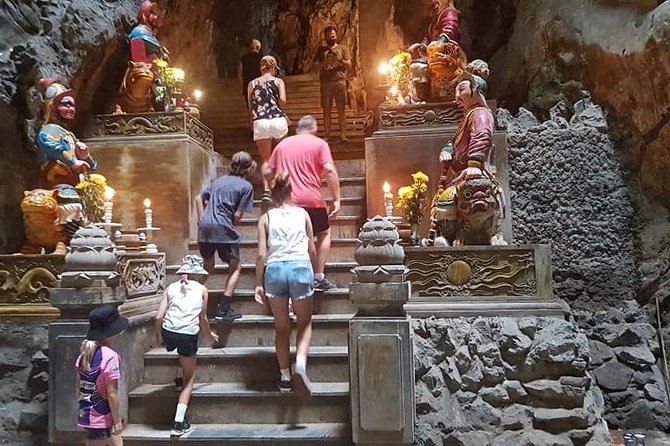Hoi An or Da Nang City to GOLDEN BRIDGE & MARBLE MOUNTAIN(Private RoundTransfer) - Vehicle and Driver Details