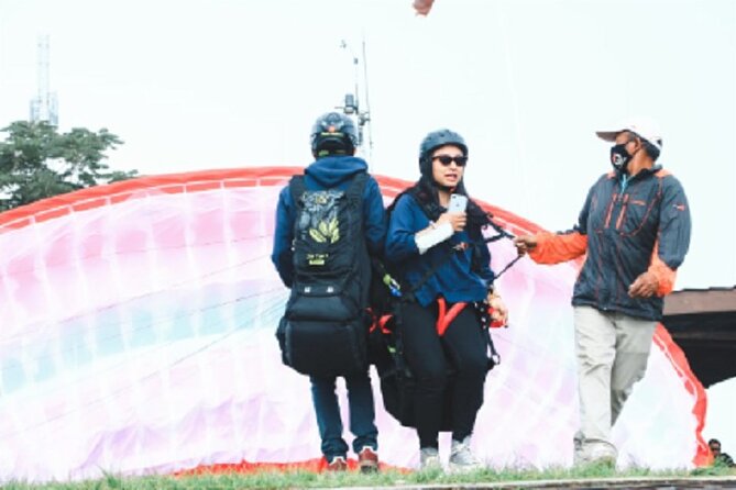Indonesia: Paragliding Experiences by Papatong Fly & Play - Direction for Participants