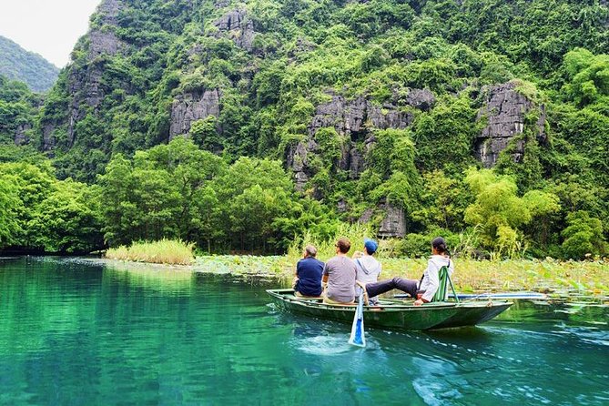 Ninh Binh Day Trip: Bai Dinh Pagoda - Trang an Boat Trip - Mua Cave View Point - Directions
