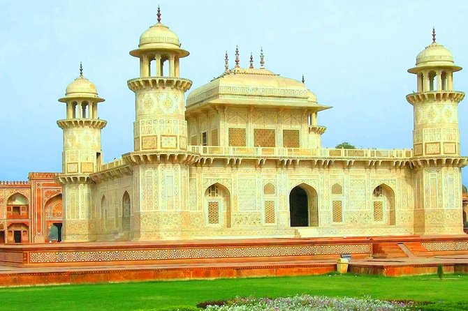 Private Sunset Day Tour of Taj Mahal Agra From Delhi Includes Guide - Sunset Visit to Taj Mahal