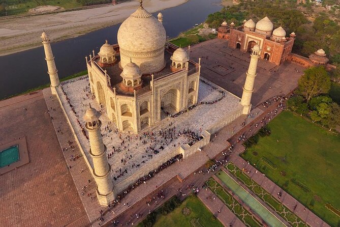 Taj Mahal Agra Tour by Car From Delhi - Private Car Transportation