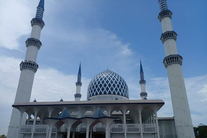 Blue Mosque and Batu Caves Private Tour From Kuala Lumpur - Pricing and Booking