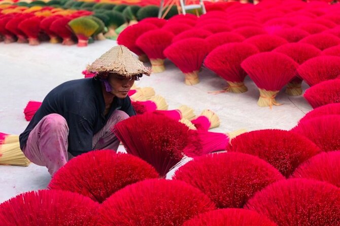 From Hanoi: Incense Village, Conical Hat and HaThai Art Tour - Booking Process