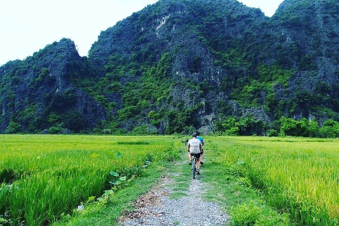 Hoa Lu Tam Coc 1 Day Group Tour From Hanoi - Frequently Asked Questions