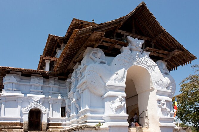 Kandy Day Tour - Two Temples, Kandy City and Peradeniya Garden - Booking and Cancellation Policies