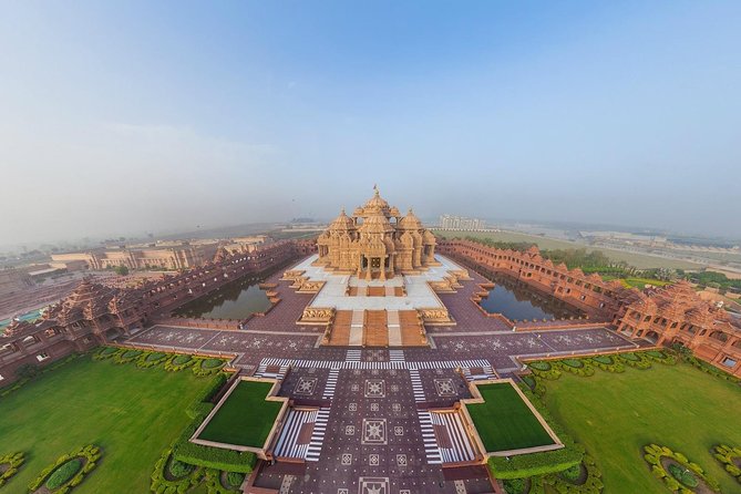 One Day Private Temple Tour of Delhi in Car Including Lunch - Accessibility and Flexibility