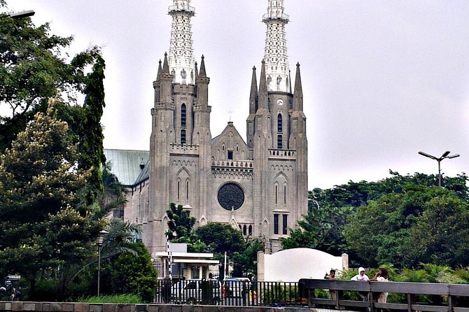 Private City Tour With a Special Guide in Japanese Language Including Lunch - Exclusions